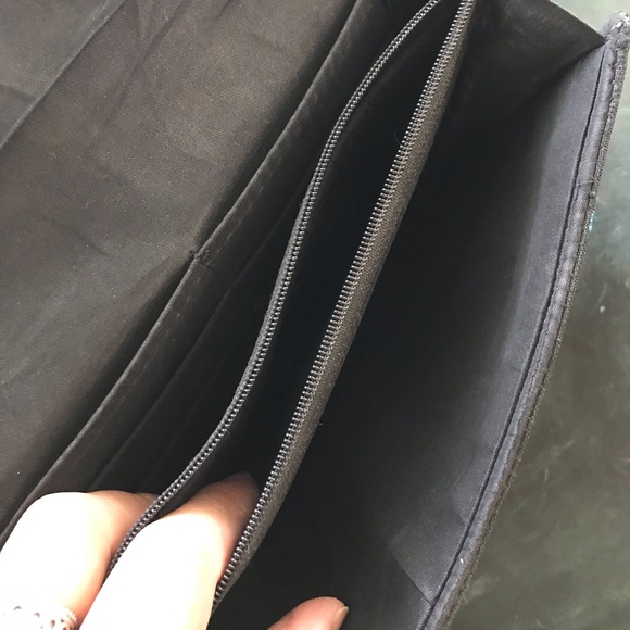 Vintage Floral Clutch - Picture 7 of 11